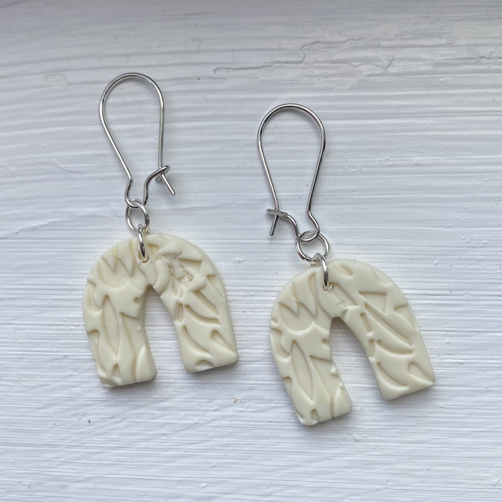 NWT Handmade Cream Stamped Arch Earrings